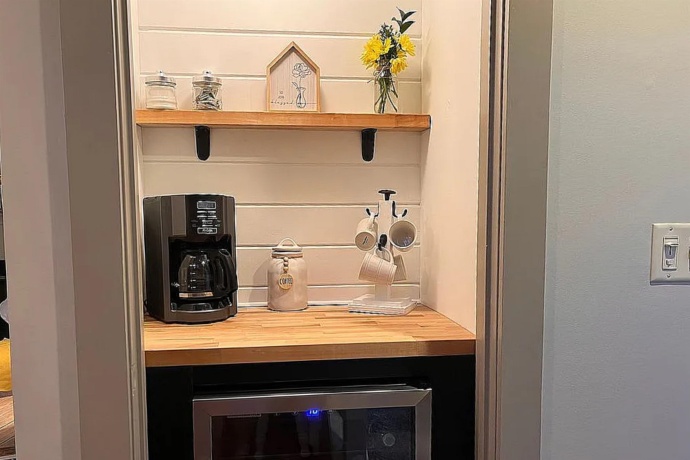 6 Settler, GALENA, Illinois 61036, 2 Bedrooms Bedrooms, ,2 BathroomsBathrooms,Condominium,For Sale,Settler,202501813