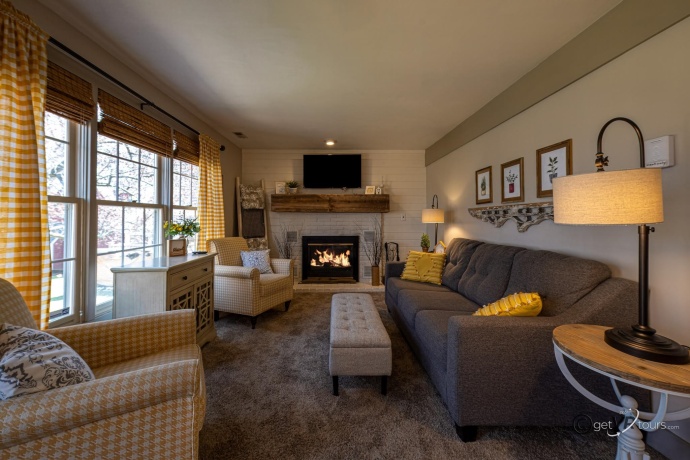 6 Settler, GALENA, Illinois 61036, 2 Bedrooms Bedrooms, ,2 BathroomsBathrooms,Condominium,For Sale,Settler,202501813