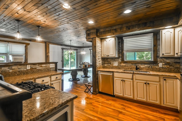 3579 South bend, ROCKFORD, Illinois 61109, 4 Bedrooms Bedrooms, ,2 BathroomsBathrooms,House,For Sale,South bend,202506201