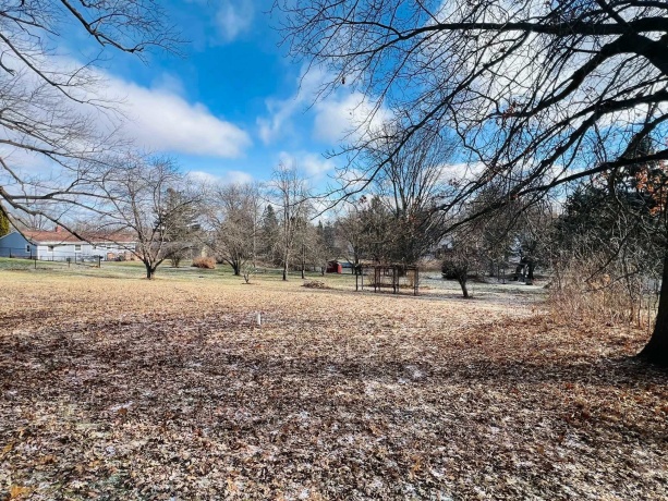 137 Stewart, FREEPORT, Illinois 61032, 3 Bedrooms Bedrooms, ,1 BathroomBathrooms,House,For Sale,Stewart,202600251