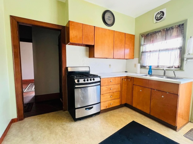 137 Stewart, FREEPORT, Illinois 61032, 3 Bedrooms Bedrooms, ,1 BathroomBathrooms,House,For Sale,Stewart,202600251