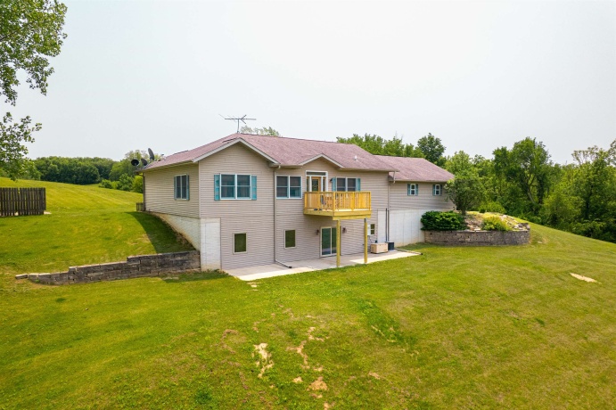 9304 Ellis, FENTON, Illinois 61251, 2 Bedrooms Bedrooms, ,1 BathroomBathrooms,House,For Sale,Ellis,202600252