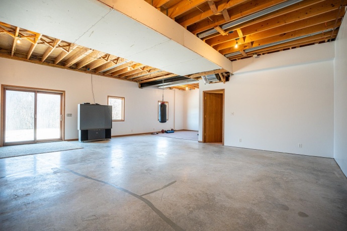 9304 Ellis, FENTON, Illinois 61251, 2 Bedrooms Bedrooms, ,1 BathroomBathrooms,House,For Sale,Ellis,202600252