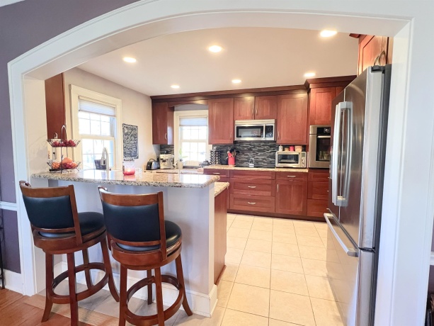 2037 Clinton, ROCKFORD, Illinois 61103, 3 Bedrooms Bedrooms, ,1 BathroomBathrooms,House,For Sale,Clinton,202600255