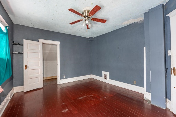 425 Hinkley, ROCKFORD, Illinois 61101, 4 Bedrooms Bedrooms, ,2 BathroomsBathrooms,House,For Sale,Hinkley,202600257