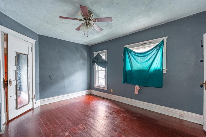 425 Hinkley, ROCKFORD, Illinois 61101, 4 Bedrooms Bedrooms, ,2 BathroomsBathrooms,House,For Sale,Hinkley,202600257