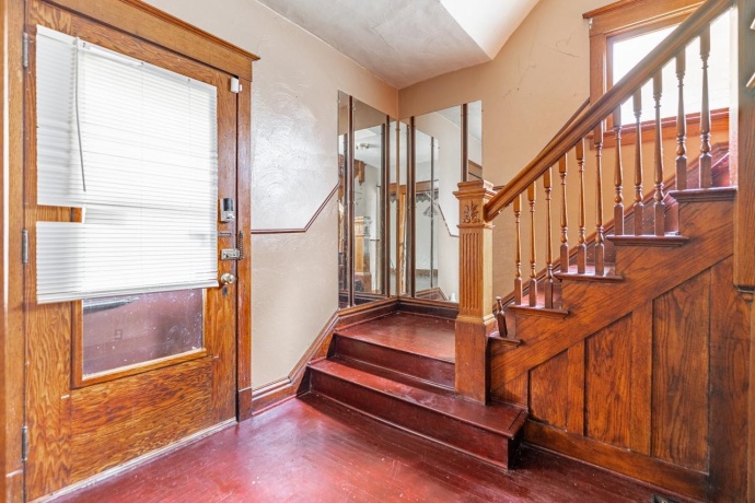 425 Hinkley, ROCKFORD, Illinois 61101, 4 Bedrooms Bedrooms, ,2 BathroomsBathrooms,House,For Sale,Hinkley,202600257