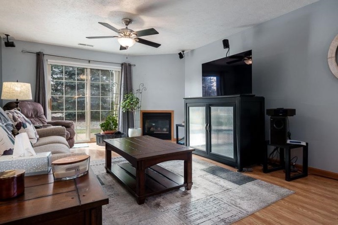 5683 Oak Village, ROSCOE, Illinois 61073, 2 Bedrooms Bedrooms, ,2 BathroomsBathrooms,Condominium,For Sale,Oak Village,202600261