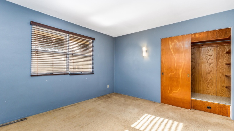 415 Columbia, STOCKTON, Illinois 61085, ,2 Units,For Sale,Columbia,202600265