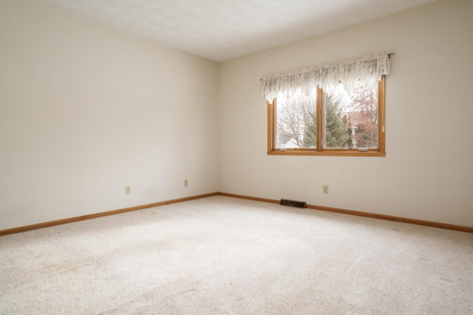 213 Boeing, POPLAR GROVE, Illinois 61065, 3 Bedrooms Bedrooms, ,2 BathroomsBathrooms,House,For Sale,Boeing,202600264