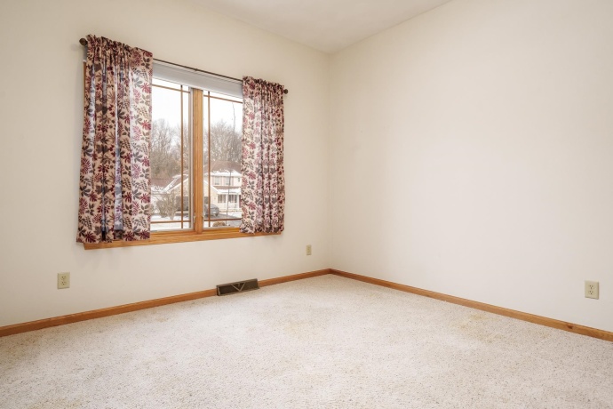 213 Boeing, POPLAR GROVE, Illinois 61065, 3 Bedrooms Bedrooms, ,2 BathroomsBathrooms,House,For Sale,Boeing,202600264