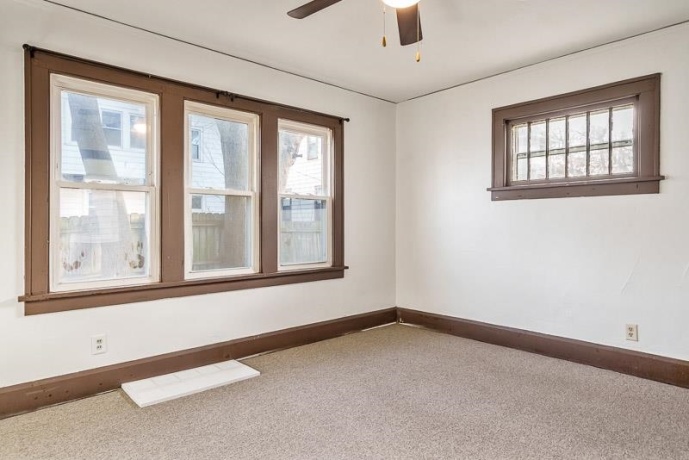 421 Olive, ROCKFORD, Illinois 61107, 2 Bedrooms Bedrooms, ,1 BathroomBathrooms,House,For Sale,Olive,202600267