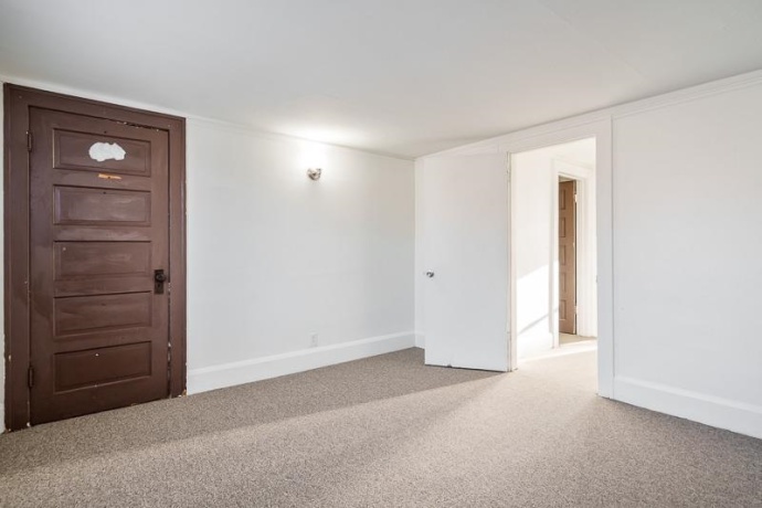 421 Olive, ROCKFORD, Illinois 61107, 2 Bedrooms Bedrooms, ,1 BathroomBathrooms,House,For Sale,Olive,202600267