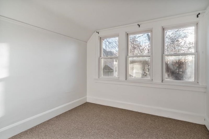 421 Olive, ROCKFORD, Illinois 61107, 2 Bedrooms Bedrooms, ,1 BathroomBathrooms,House,For Sale,Olive,202600267