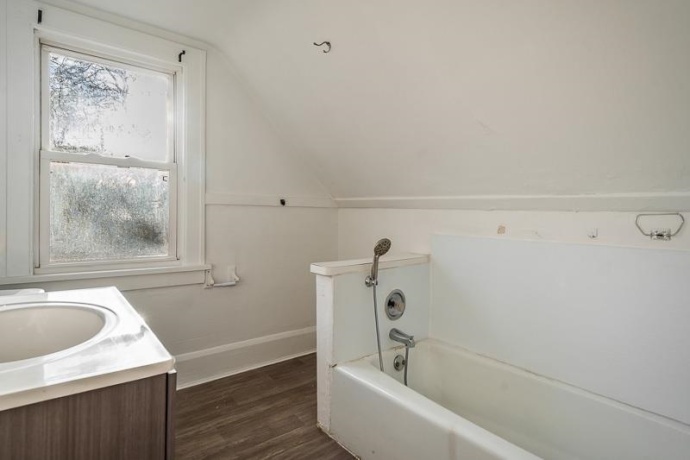 421 Olive, ROCKFORD, Illinois 61107, 2 Bedrooms Bedrooms, ,1 BathroomBathrooms,House,For Sale,Olive,202600267