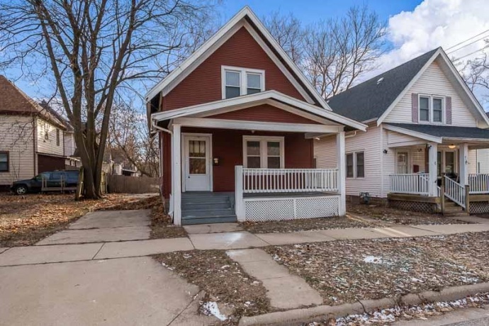 421 Olive, ROCKFORD, Illinois 61107, 2 Bedrooms Bedrooms, ,1 BathroomBathrooms,House,For Sale,Olive,202600267