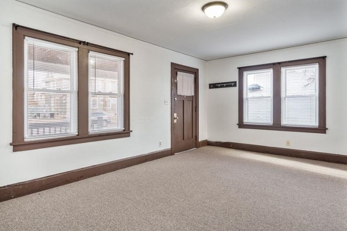 421 Olive, ROCKFORD, Illinois 61107, 2 Bedrooms Bedrooms, ,1 BathroomBathrooms,House,For Sale,Olive,202600267