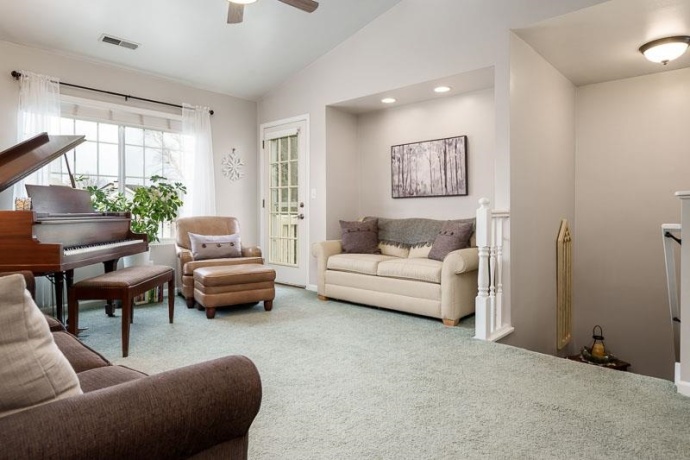 6339 Commonwealth, LOVES PARK, Illinois 61111, 2 Bedrooms Bedrooms, ,1 BathroomBathrooms,Condominium,For Sale,Commonwealth,202600266