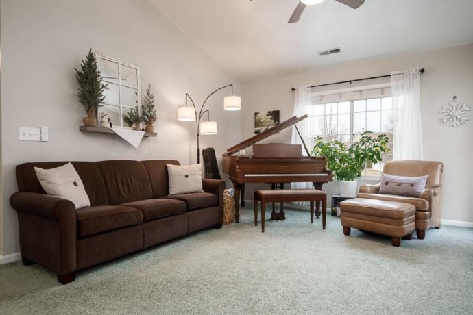 6339 Commonwealth, LOVES PARK, Illinois 61111, 2 Bedrooms Bedrooms, ,1 BathroomBathrooms,Condominium,For Sale,Commonwealth,202600266