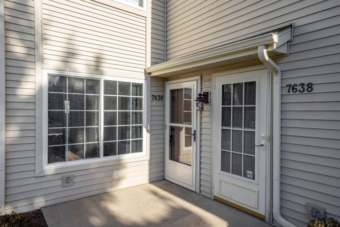 7636 Creek Bend, ROCKFORD, Illinois 61114, 2 Bedrooms Bedrooms, ,2 BathroomsBathrooms,Condominium,For Sale,Creek Bend,202600271