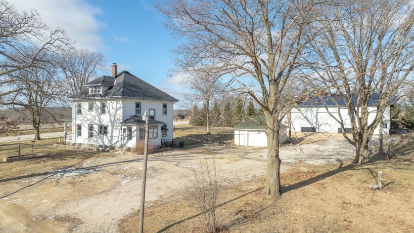 6259 Pecatonica, PECATONICA, Illinois 61063, 4 Bedrooms Bedrooms, ,1 BathroomBathrooms,House,For Sale,Pecatonica,202600274