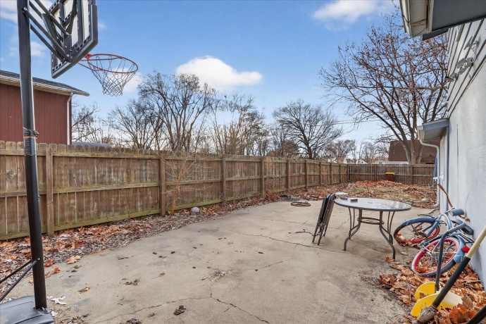 2929 Sewell, ROCKFORD, Illinois 61109, 2 Bedrooms Bedrooms, ,1 BathroomBathrooms,House,For Sale,Sewell,202600276