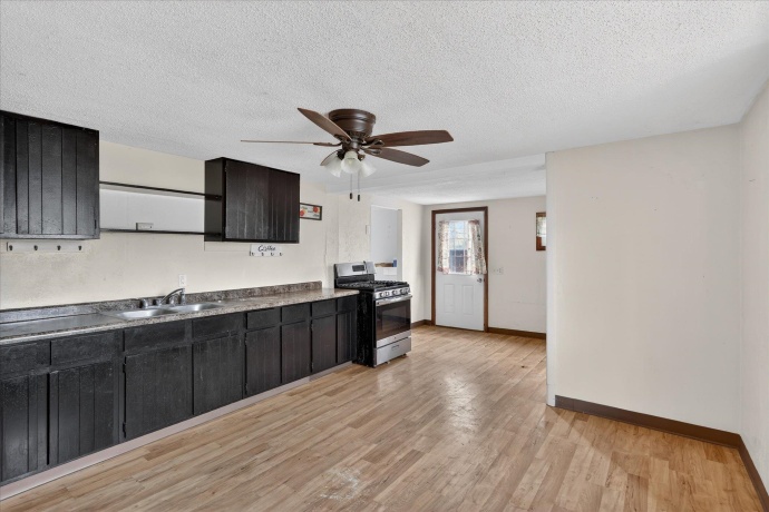 2929 Sewell, ROCKFORD, Illinois 61109, 2 Bedrooms Bedrooms, ,1 BathroomBathrooms,House,For Sale,Sewell,202600276