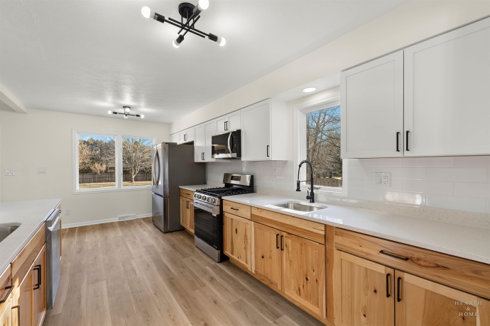 1004 Portsmouth, ROCKFORD, Illinois 61102, 3 Bedrooms Bedrooms, ,2 BathroomsBathrooms,House,For Sale,Portsmouth,202600283