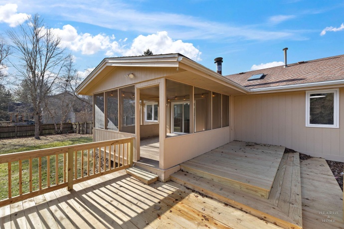 1004 Portsmouth, ROCKFORD, Illinois 61102, 3 Bedrooms Bedrooms, ,2 BathroomsBathrooms,House,For Sale,Portsmouth,202600283