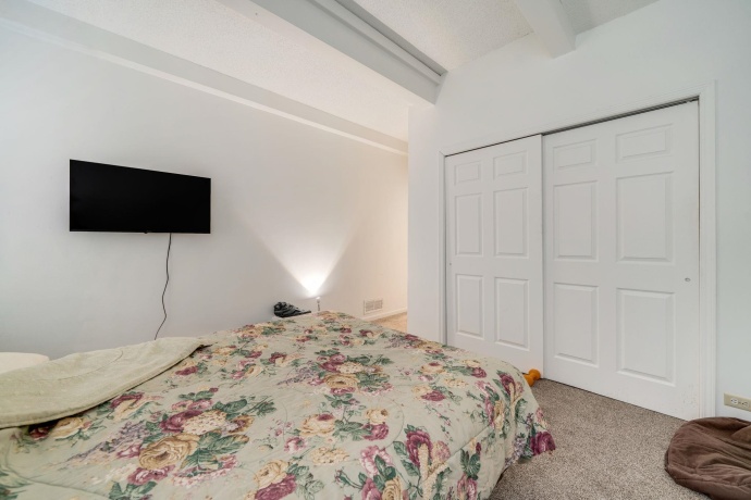 709 Franklin, OREGON, Illinois 61061, ,5+ Units,For Sale,Franklin,202600285