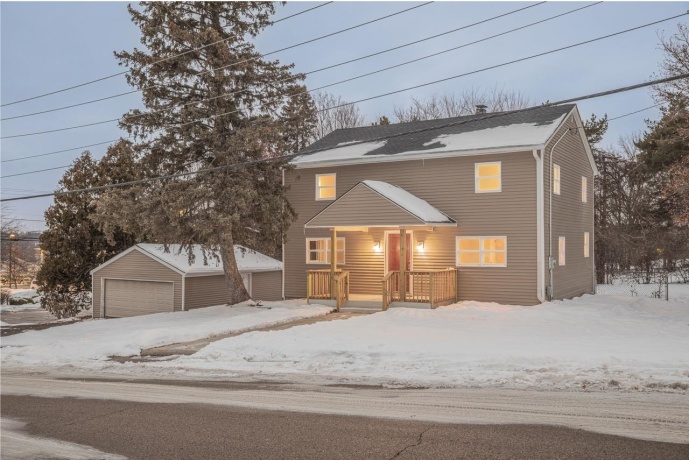 4516 Raven, ROCKFORD, Illinois 61107, 3 Bedrooms Bedrooms, ,2 BathroomsBathrooms,House,For Sale,Raven,202507566