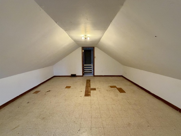 3517 Henderson, FREEPORT, Illinois 61032, 5 Bedrooms Bedrooms, ,1 BathroomBathrooms,House,For Sale,Henderson,202600287