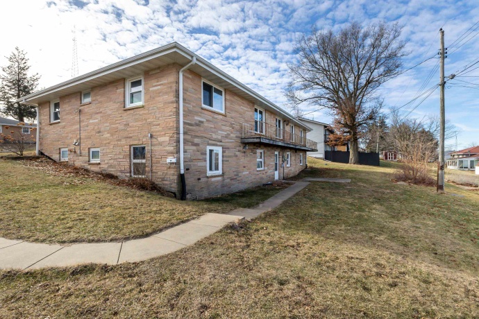 415 Columbia, STOCKTON, Illinois 61085, 5 Bedrooms Bedrooms, ,3 BathroomsBathrooms,House,For Sale,Columbia,202600291