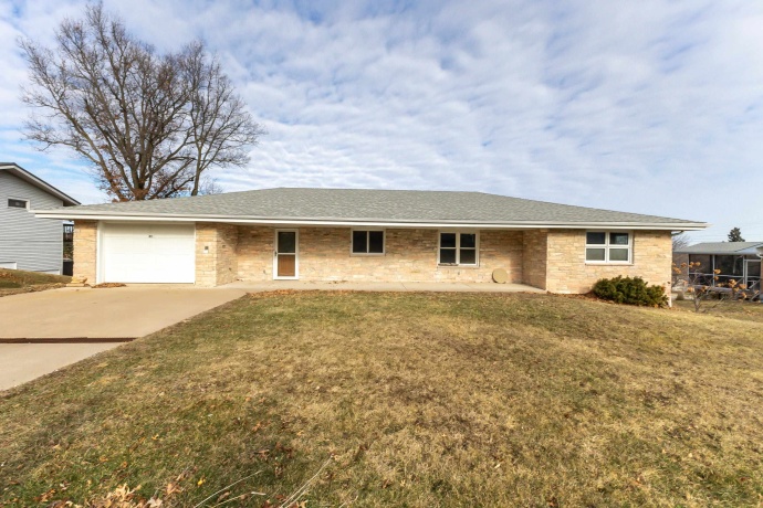 415 Columbia, STOCKTON, Illinois 61085, 5 Bedrooms Bedrooms, ,3 BathroomsBathrooms,House,For Sale,Columbia,202600291