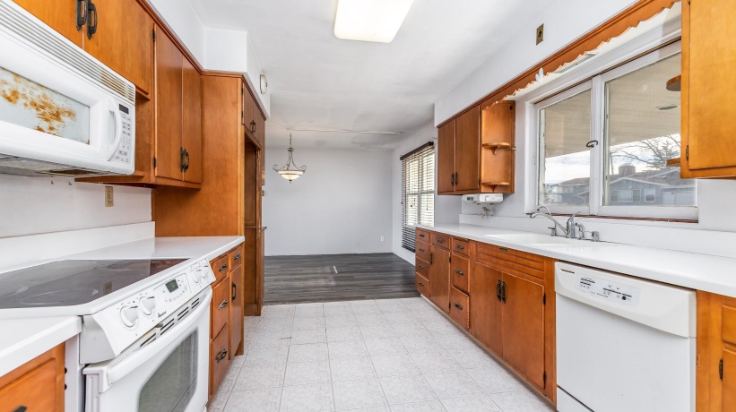 415 Columbia, STOCKTON, Illinois 61085, 5 Bedrooms Bedrooms, ,3 BathroomsBathrooms,House,For Sale,Columbia,202600291