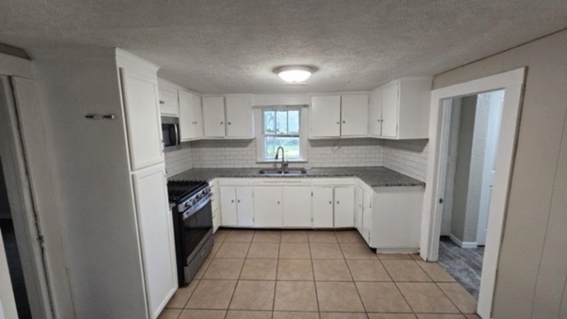 2935 Potter, ROCKFORD, Illinois 61109, 3 Bedrooms Bedrooms, ,1 BathroomBathrooms,House,For Sale,Potter,202600297