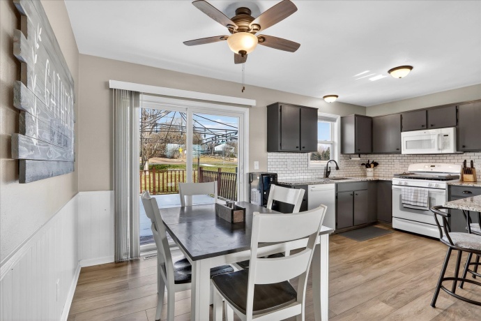 1903 Silverthorn, BYRON, Illinois 61010, 4 Bedrooms Bedrooms, ,2 BathroomsBathrooms,House,For Sale,Silverthorn,202600298