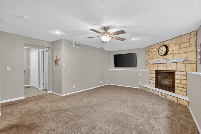 1903 Silverthorn, BYRON, Illinois 61010, 4 Bedrooms Bedrooms, ,2 BathroomsBathrooms,House,For Sale,Silverthorn,202600298