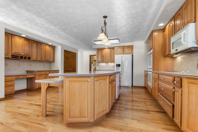 8317 Snaresbrook, ROSCOE, Illinois 61073, 3 Bedrooms Bedrooms, ,3 BathroomsBathrooms,House,For Sale,Snaresbrook,202600308