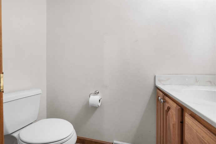 8317 Snaresbrook, ROSCOE, Illinois 61073, 3 Bedrooms Bedrooms, ,3 BathroomsBathrooms,House,For Sale,Snaresbrook,202600308