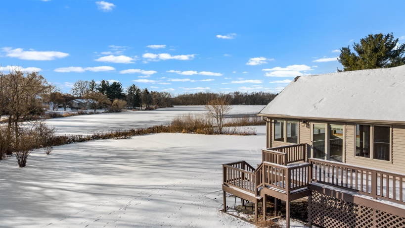 8317 Snaresbrook, ROSCOE, Illinois 61073, 3 Bedrooms Bedrooms, ,3 BathroomsBathrooms,House,For Sale,Snaresbrook,202600308