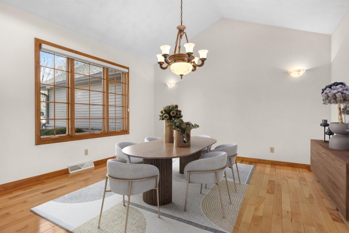 8317 Snaresbrook, ROSCOE, Illinois 61073, 3 Bedrooms Bedrooms, ,3 BathroomsBathrooms,House,For Sale,Snaresbrook,202600308