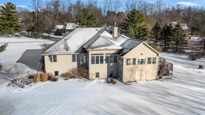 8317 Snaresbrook, ROSCOE, Illinois 61073, 3 Bedrooms Bedrooms, ,3 BathroomsBathrooms,House,For Sale,Snaresbrook,202600308