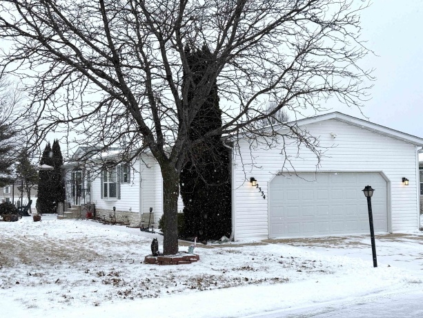 2334 Blossom, BELVIDERE, Illinois 61008, 3 Bedrooms Bedrooms, ,2 BathroomsBathrooms,House,For Sale,Blossom,202600309