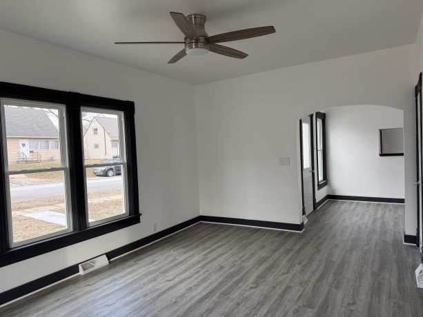 1122 Walnut, DIXON, Illinois 61021, 3 Bedrooms Bedrooms, ,2 BathroomsBathrooms,House,For Sale,Walnut,202600312