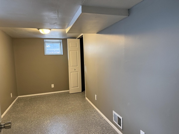 1122 Walnut, DIXON, Illinois 61021, 3 Bedrooms Bedrooms, ,2 BathroomsBathrooms,House,For Sale,Walnut,202600312