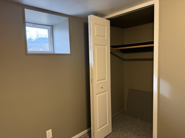 1122 Walnut, DIXON, Illinois 61021, 3 Bedrooms Bedrooms, ,2 BathroomsBathrooms,House,For Sale,Walnut,202600312