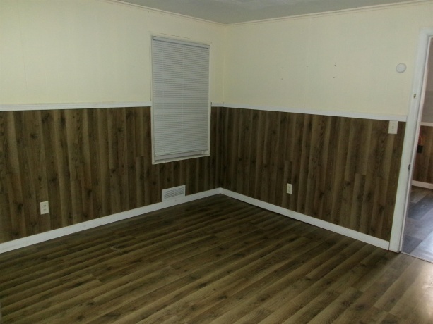 1015 8th, LaSalle, Illinois 61301, 2 Bedrooms Bedrooms, ,1 BathroomBathrooms,House,For Sale,8th,202506933