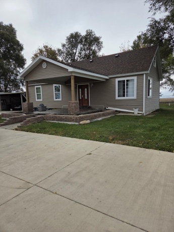 3692 2nd, MENDOTA, Illinois 61342, 4 Bedrooms Bedrooms, ,2 BathroomsBathrooms,House,For Sale,2nd,202506962