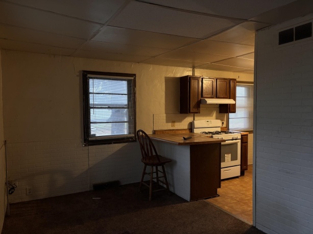 1001 39th, ROCKFORD, Illinois 61109, ,2 Units,For Sale,39th,202600315